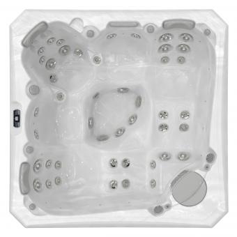 Palermo CityLife Deluxe Spa medence