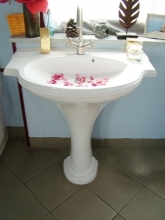 Sicila öntött márvány mosdó és mosdókagyló - Mosdók fürdőszoba webáruházunk kínálatában - 